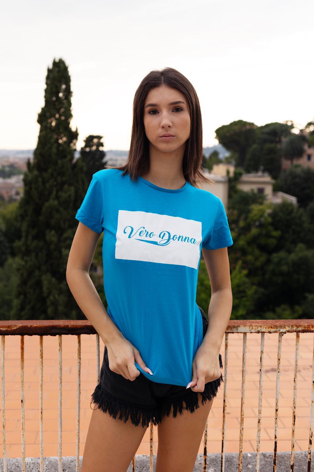 Continental Love Basic T-Shirt